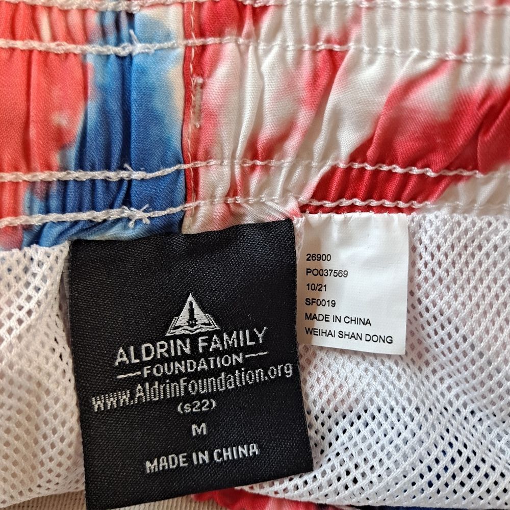 NASA Aldrin Family Foundation Men's M Tie Dye Swim Trunks Red/White/Blue - Picture 4 of 10